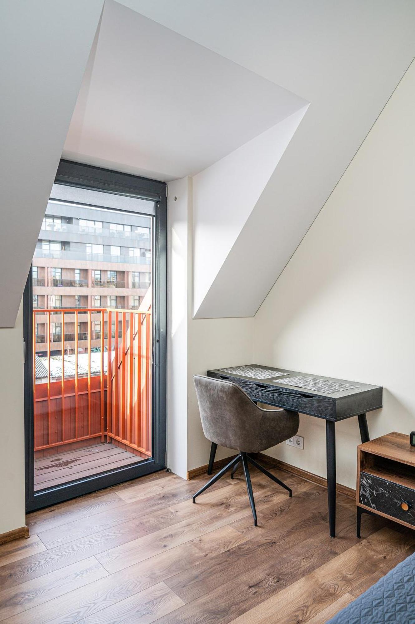 Cozy Central Attic Self Check In Vilnius Exterior photo